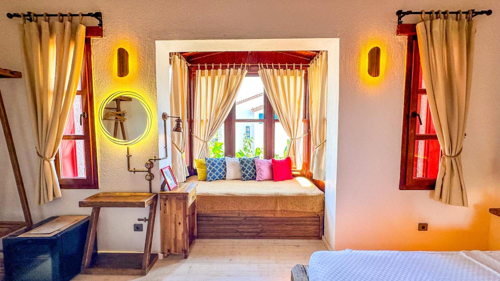 Banana Alacati Food & Stay - Adults Only מראה חיצוני תמונה