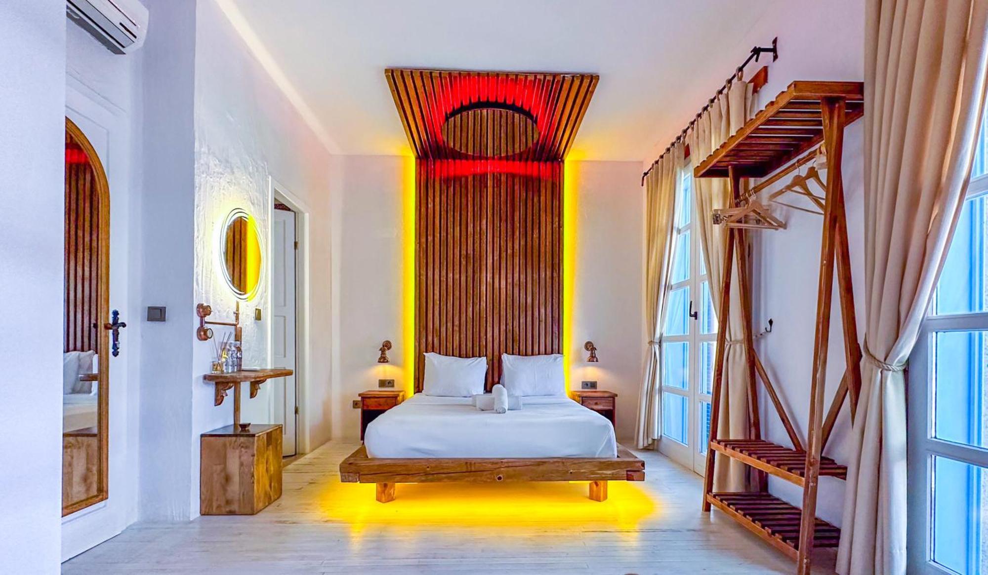 Banana Alacati Food & Stay - Adults Only מראה חיצוני תמונה
