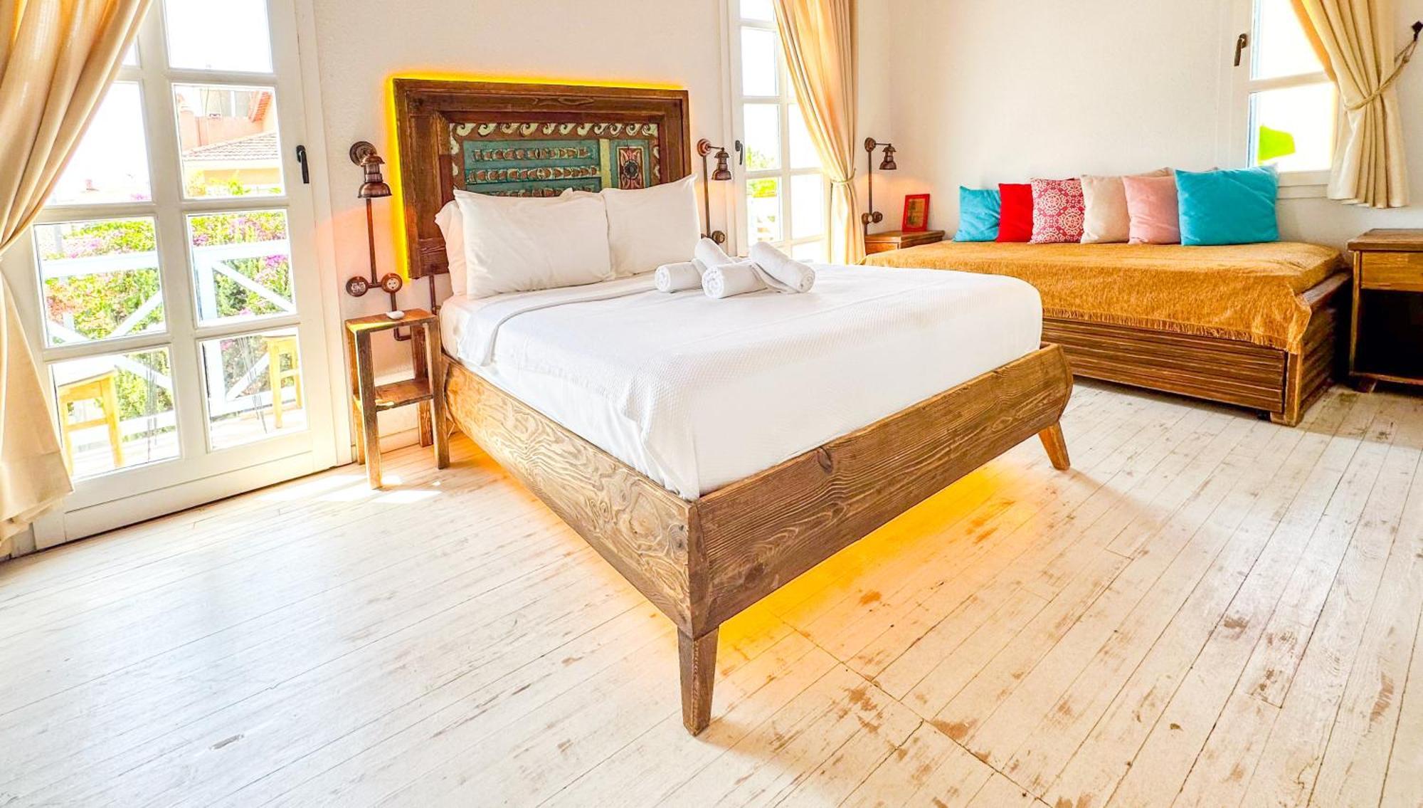 Banana Alacati Food & Stay - Adults Only מראה חיצוני תמונה