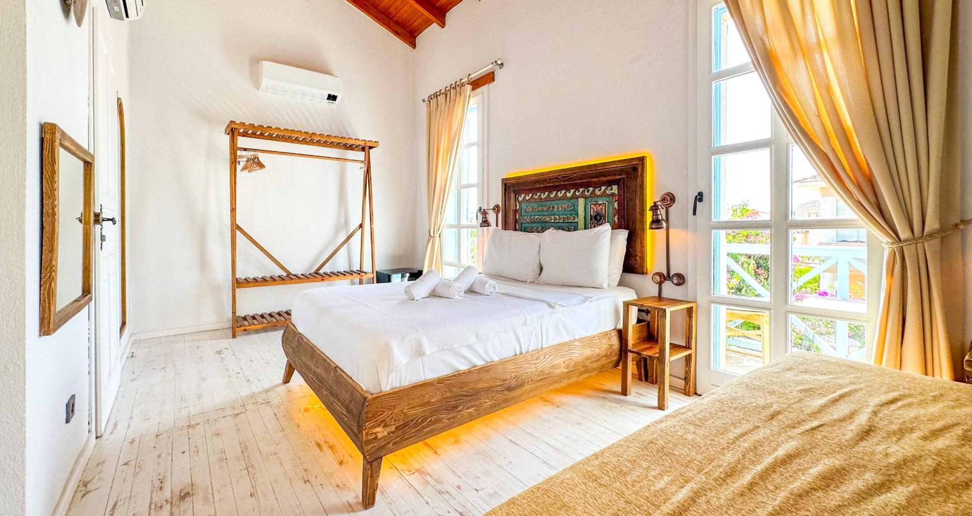 Banana Alacati Food & Stay - Adults Only מראה חיצוני תמונה