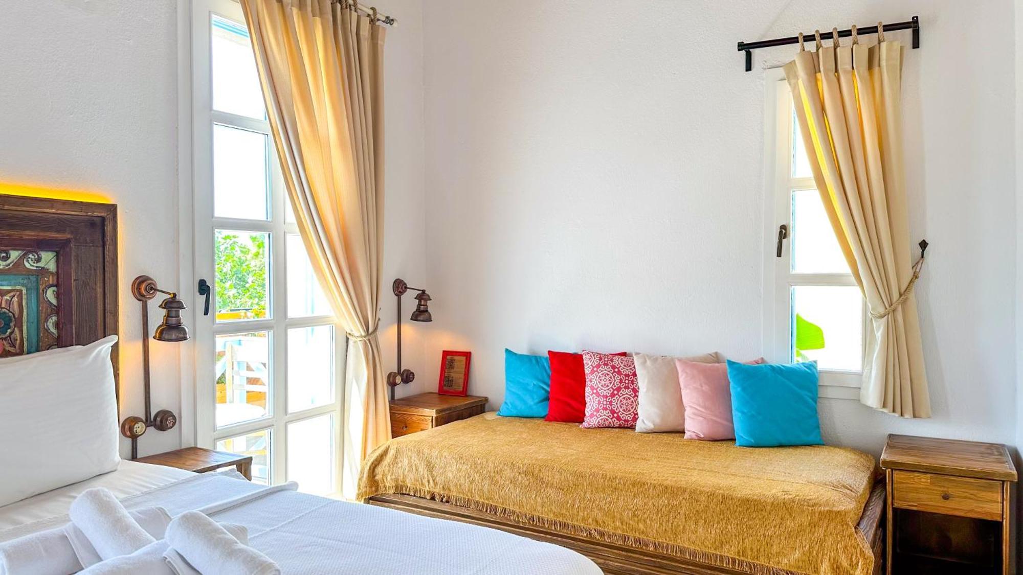Banana Alacati Food & Stay - Adults Only מראה חיצוני תמונה