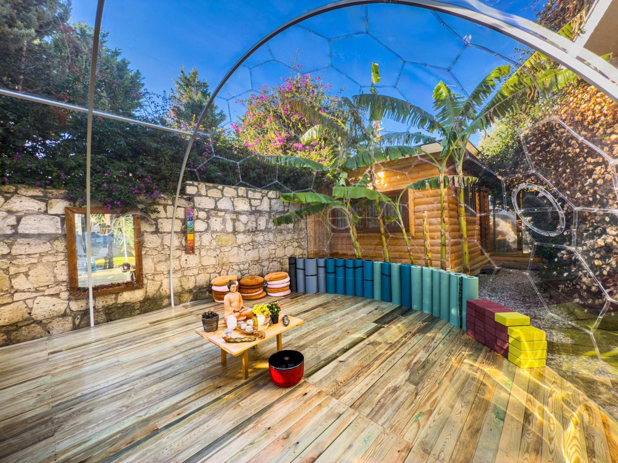 Banana Alacati Food & Stay - Adults Only מראה חיצוני תמונה